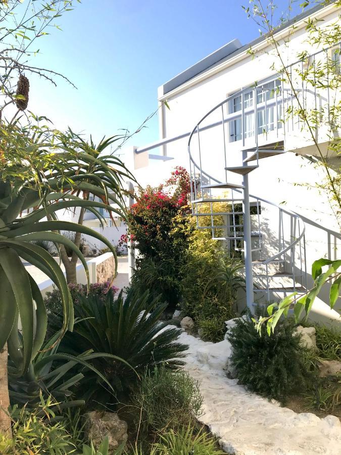 Perfect 10 - 10 To 13 Sleeper Luxury Holiday Home Breakage Deposit Of R2500 Per Weekend Lease Langebaan Bagian luar foto