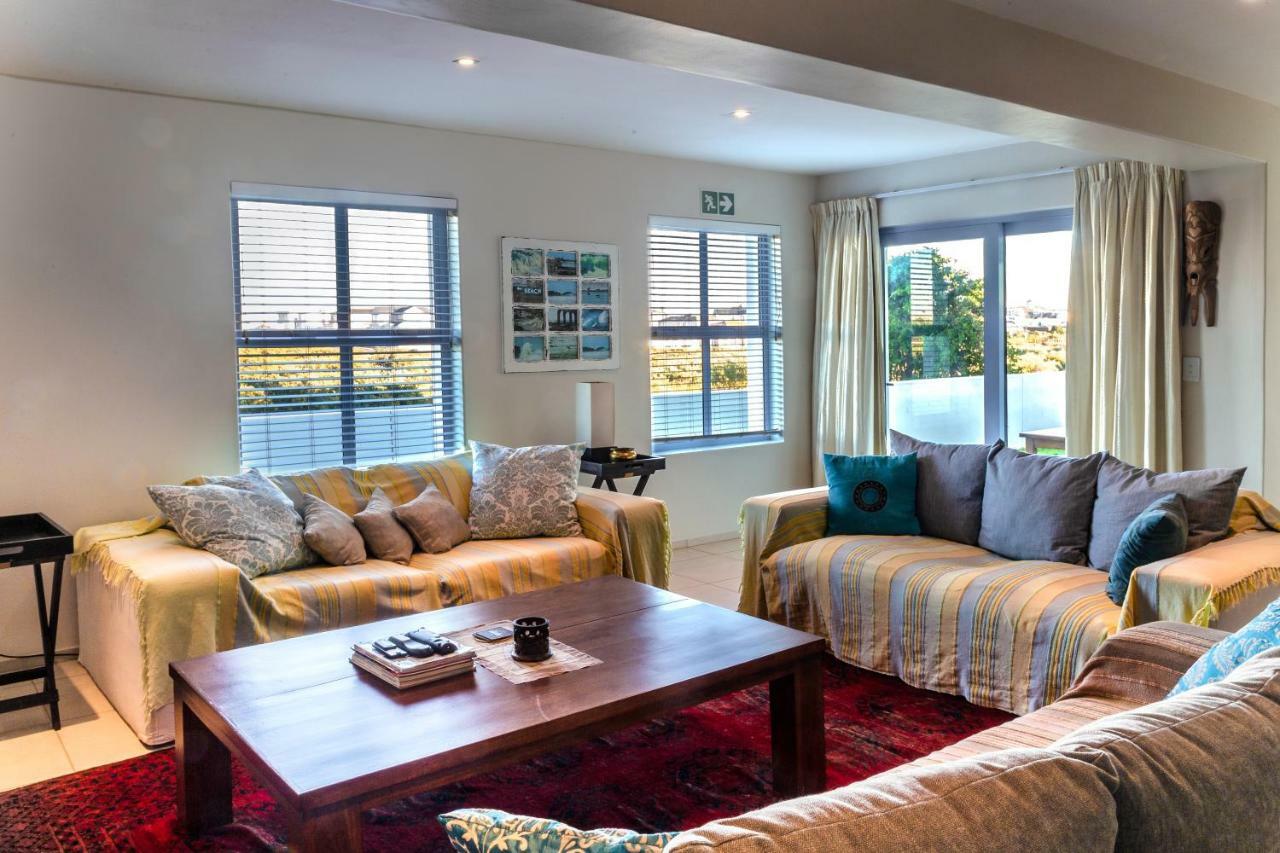 Perfect 10 - 10 To 13 Sleeper Luxury Holiday Home Breakage Deposit Of R2500 Per Weekend Lease Langebaan Bagian luar foto